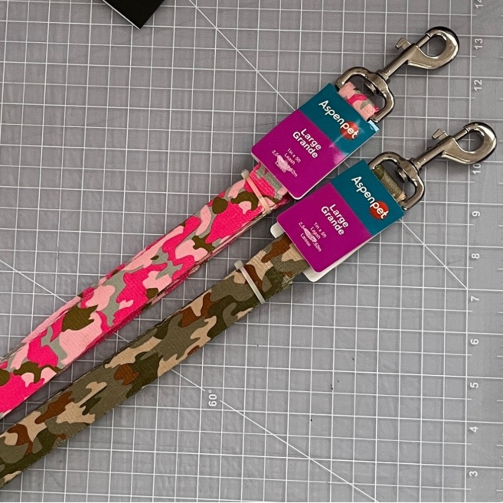 Aqua Pet Pink and Green Camouflage Dog Leashes